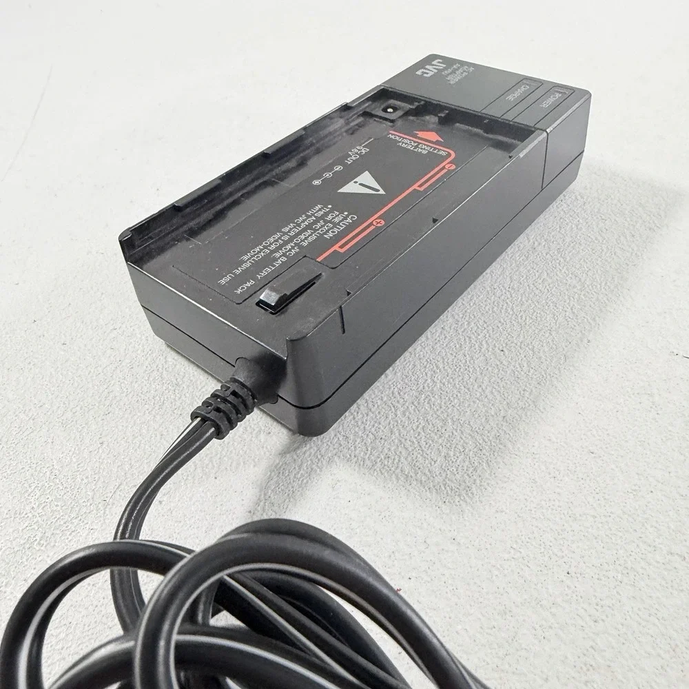 Genuine JVC AA-V5U Camcorder AC Power Adapter Battery Charger W/ DC Power Cord